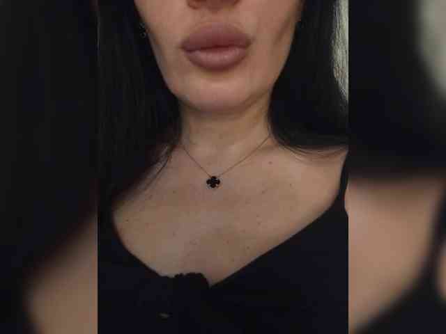 Black_chick webcam
