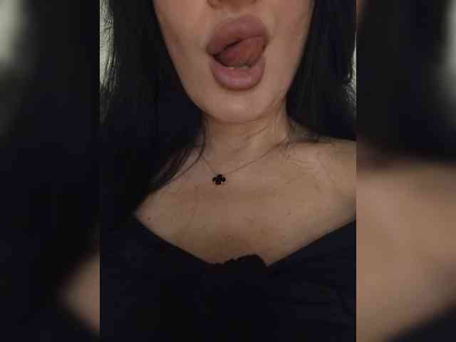 Black_chick webcam