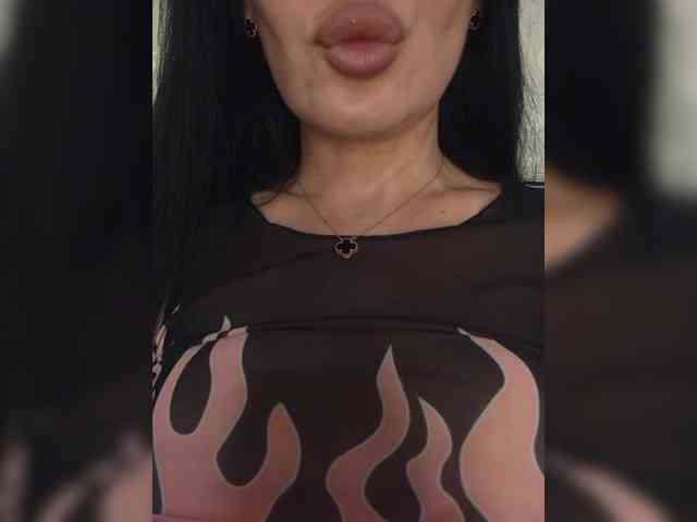 Black_chick webcam