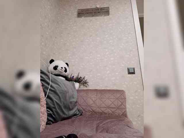 Black_chick webcam