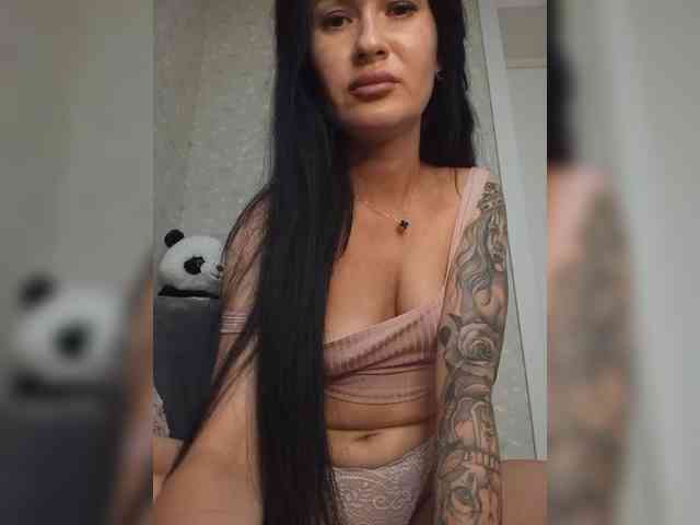 Black_chick webcam