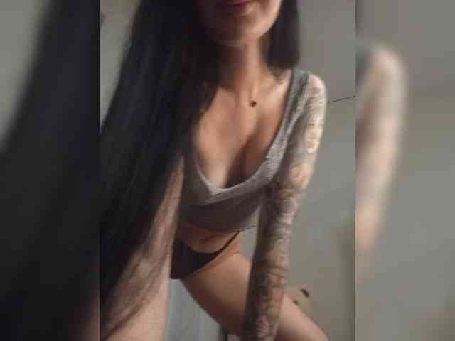 Black_chick webcam