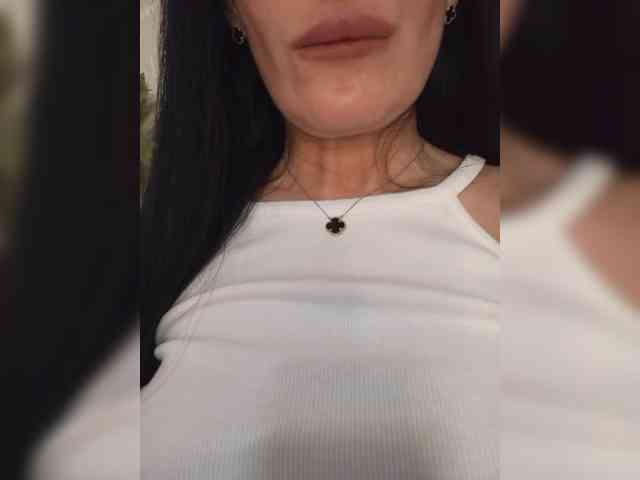Black_chick webcam
