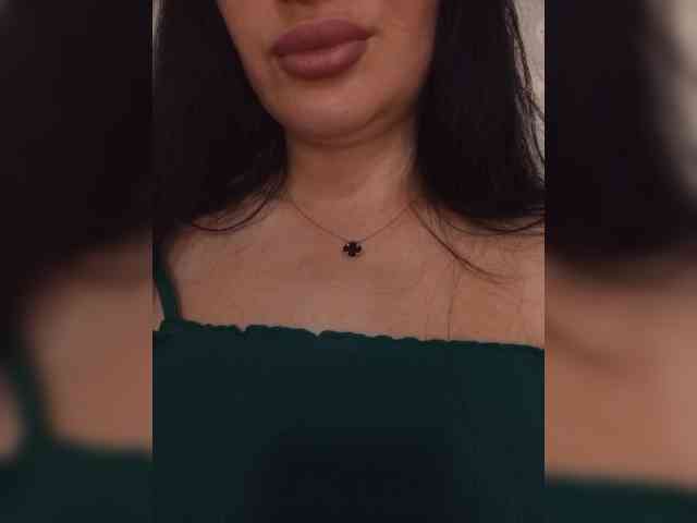 Black_chick webcam