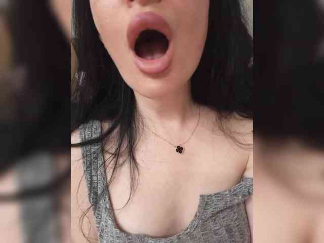 Black_chick webcam