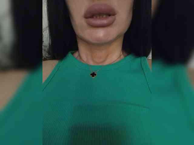 Black_chick webcam