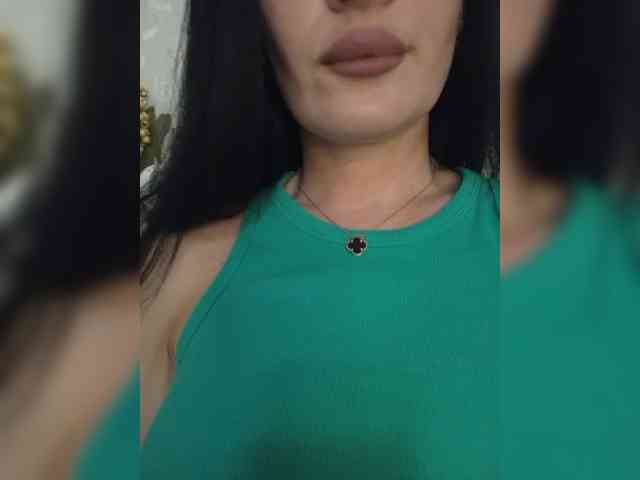 Black_chick webcam