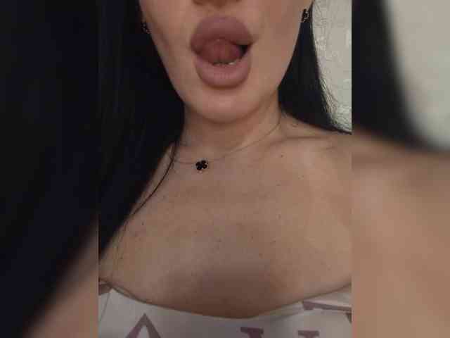 Black_chick webcam