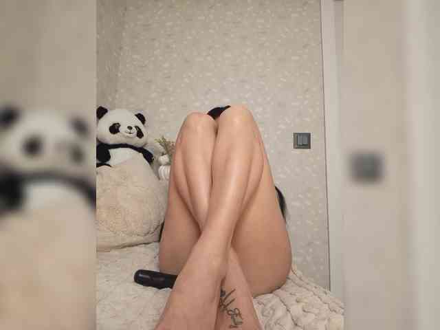 Black_chick webcam