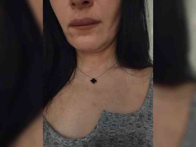 Black_chick webcam