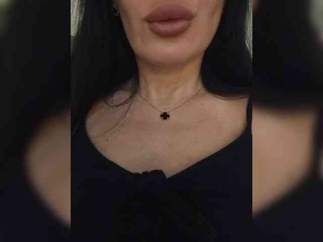 Black_chick webcam