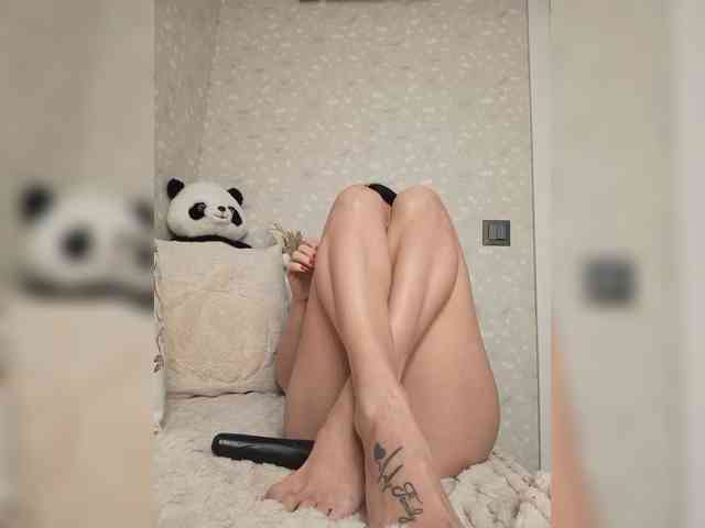 Black_chick webcam