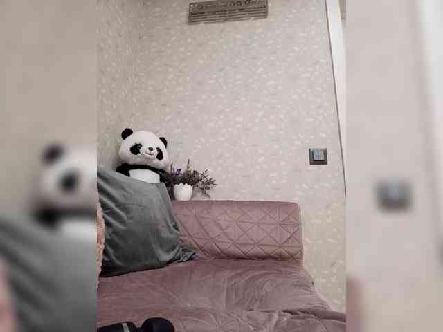 Black_chick webcam