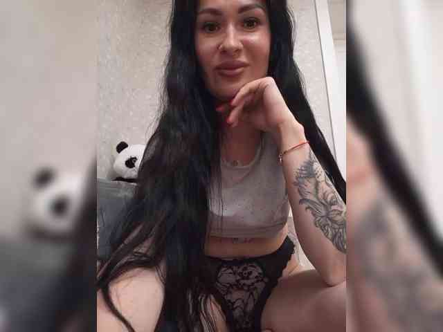 Black_chick webcam