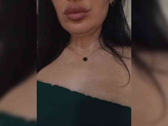 Black_chick webcam
