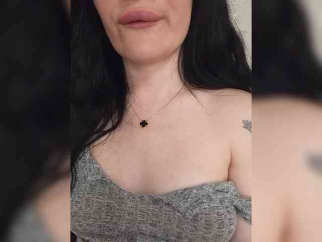 Black_chick webcam
