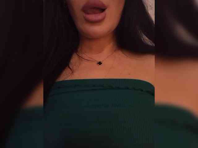 Black_chick webcam