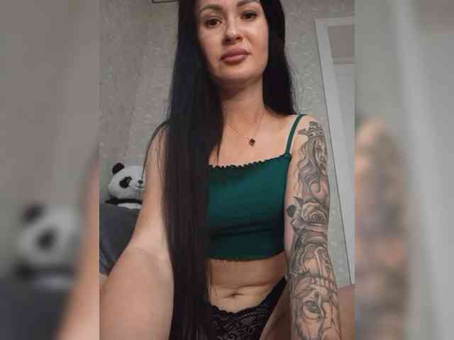 Black_chick webcam