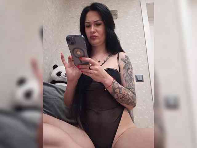 Black_chick webcam