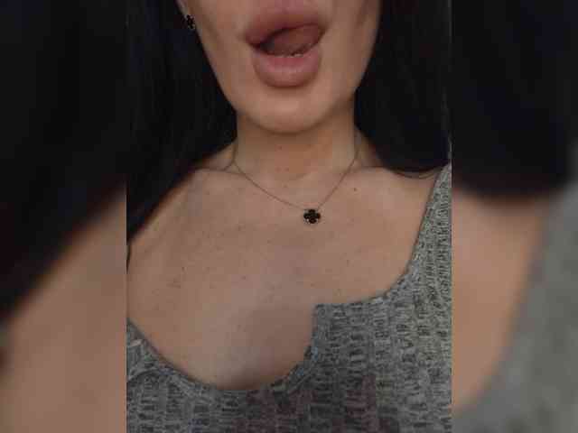 Mikki88K Live Webcam on BongaCams