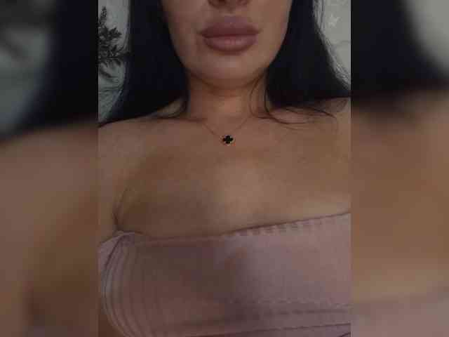 Black_chick webcam