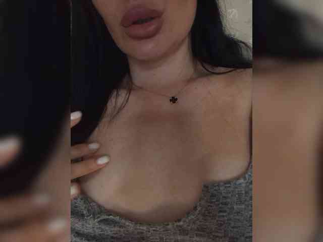 Black_chick webcam