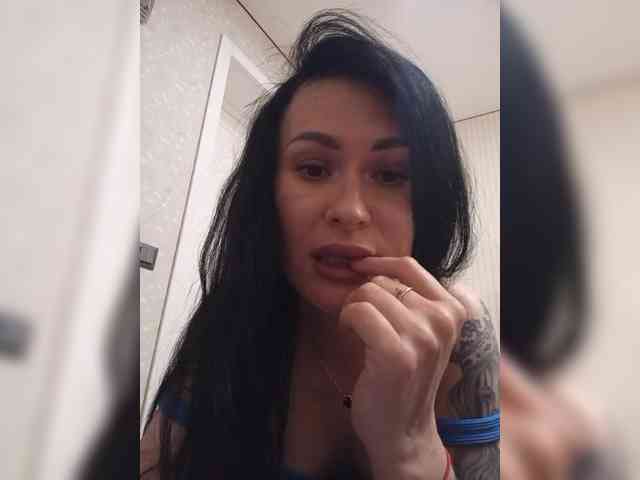 Black_chick webcam