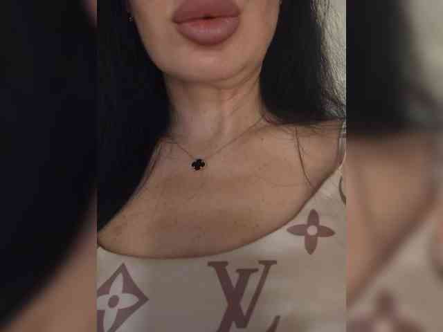Black_chick webcam