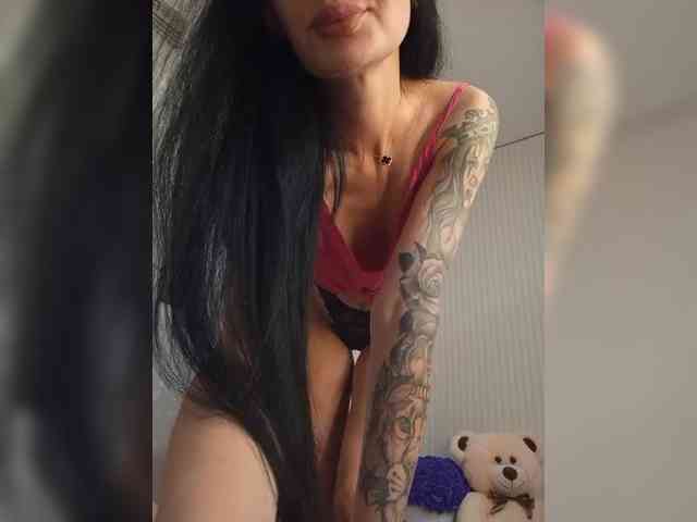 Black_chick webcam