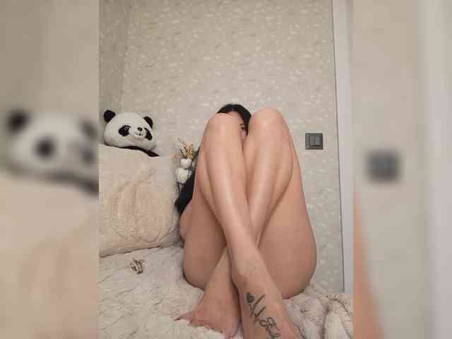 Black_chick webcam