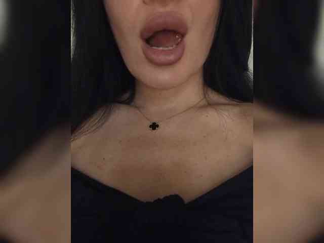 Black_chick webcam
