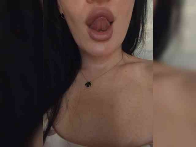 Black_chick webcam