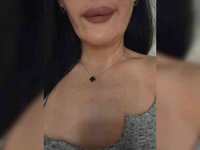 Black_chick webcam