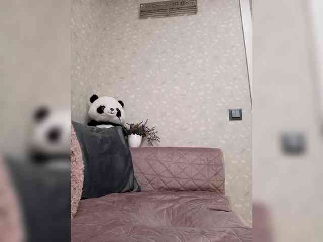 Black_chick webcam