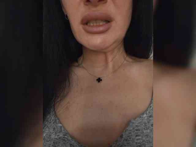 Black_chick webcam