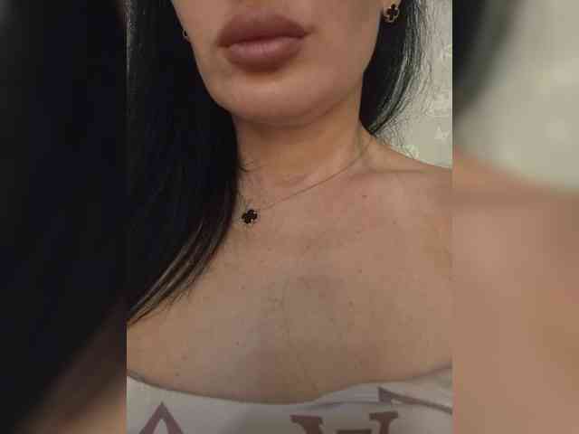 Black_chick webcam