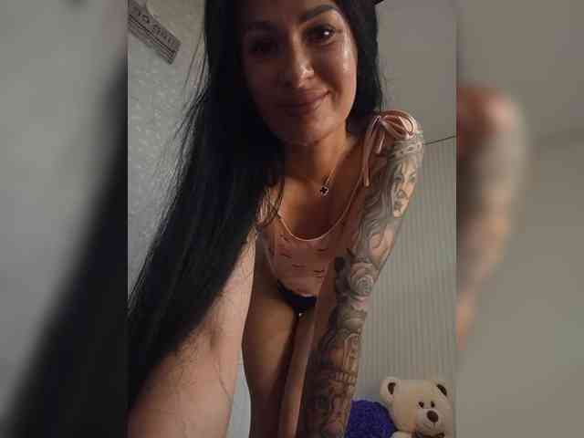 Black_chick webcam