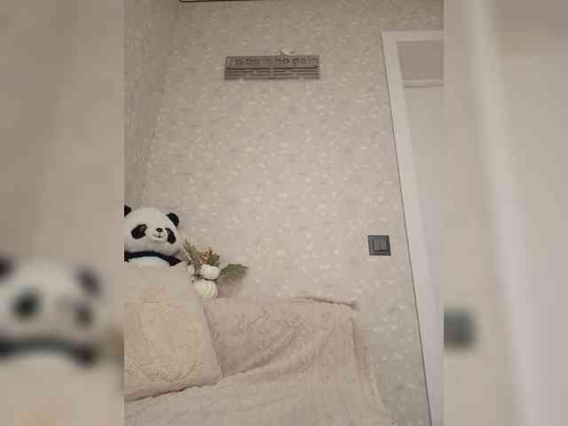 Black_chick webcam