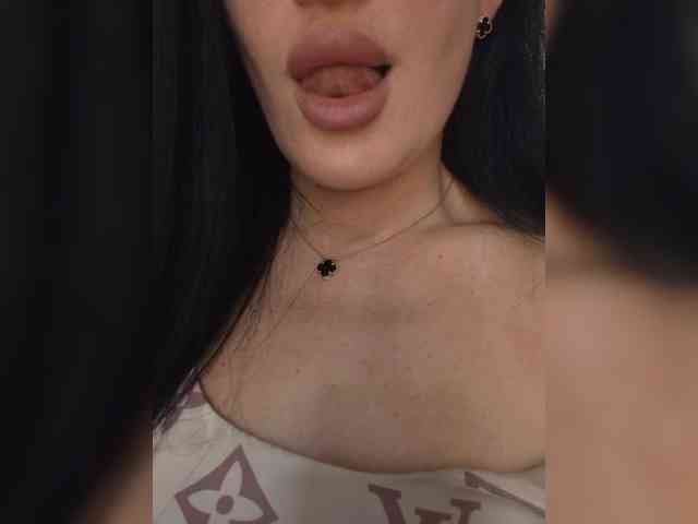 Black_chick webcam