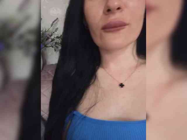 Black_chick webcam