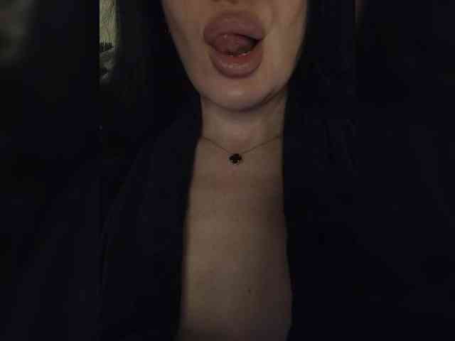 Mikki88K Live Webcam on BongaCams