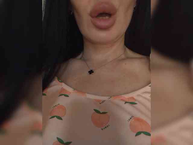Black_chick webcam