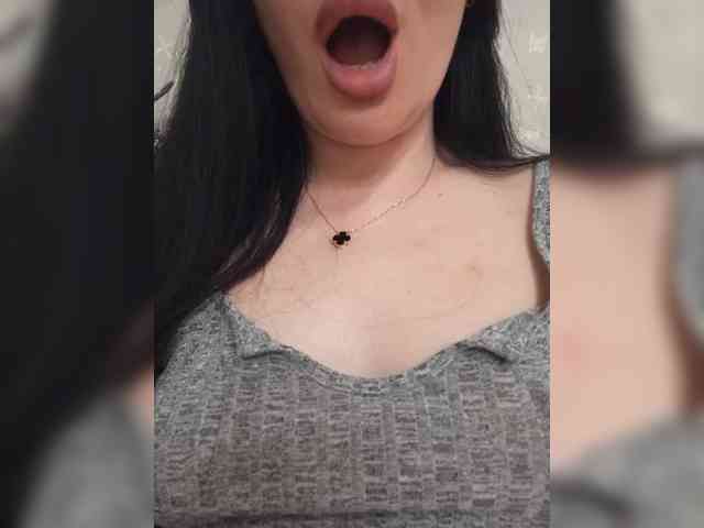 Black_chick webcam