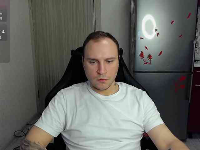 EHOT-111 Live Webcam on BongaCams