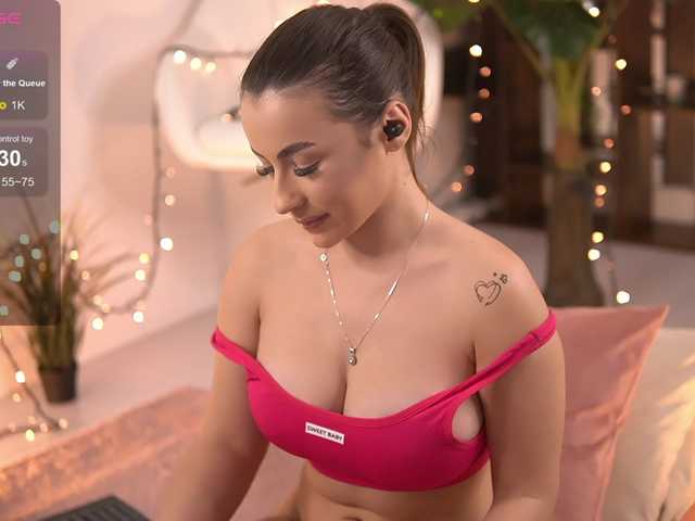 AvaReed's BongaCams show and profile