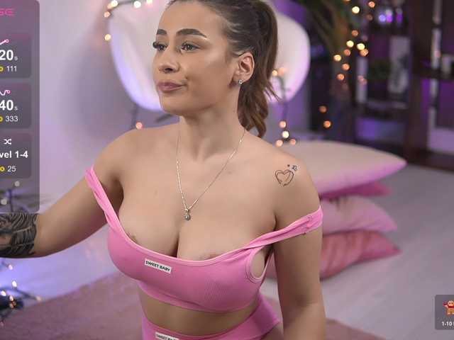 AvaReed's BongaCams show and profile