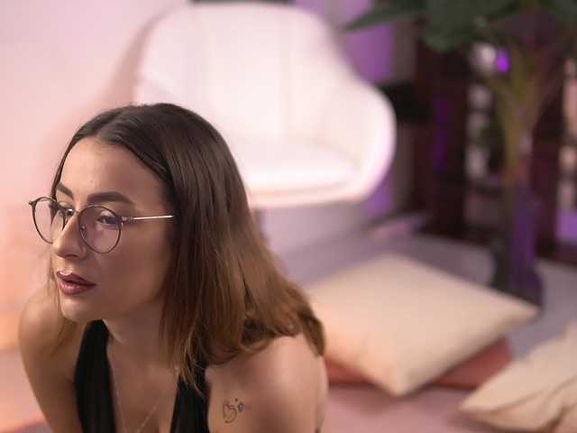 AvaReed from BongaCams is Freechat