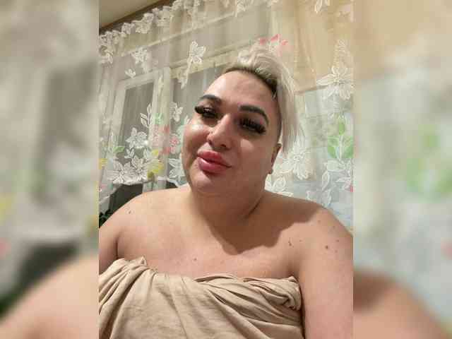 KarinkaTs Live Webcam on BongaCams