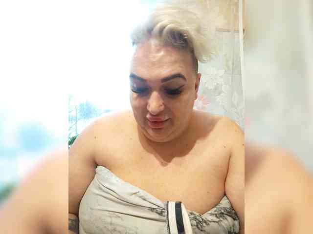 KarinkaTs Live Webcam on BongaCams