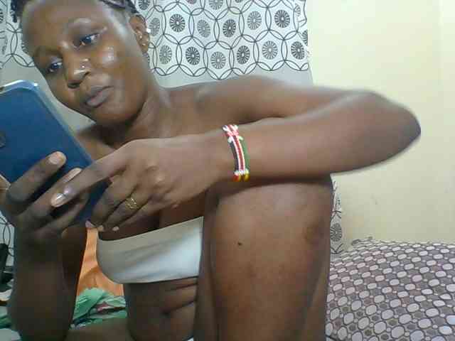 Chocolateskin4 Live Webcam on BongaCams